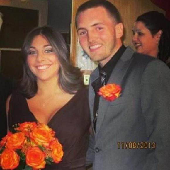 Profile Picture of Billy Stapleton (@staplez123) on Poshmark