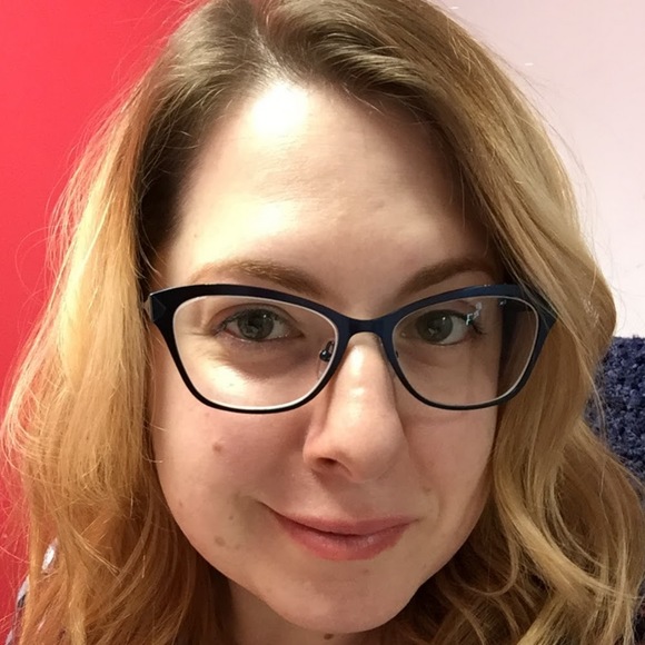 Profile Picture of Dominique Baldwin (@dominiquefh) on Poshmark