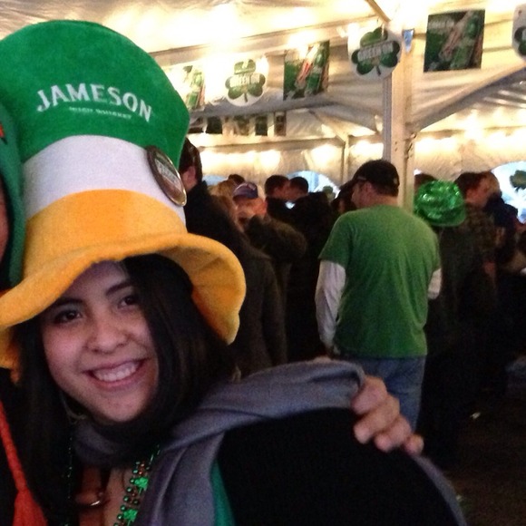 Profile Picture of Lorena Blasquez (@lorena121) on Poshmark