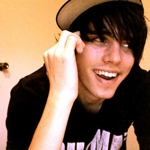 Profile Picture of Alex Hayden (@412539324) on Myspace