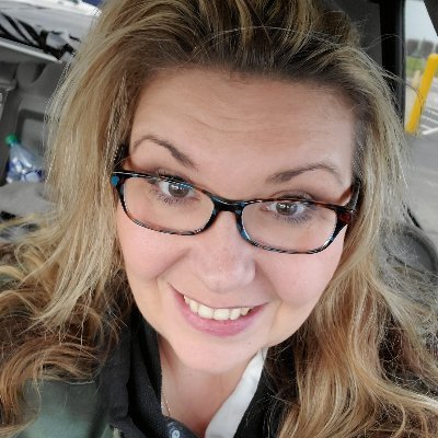 Profile Picture of Amy Richey Shuler (@RicheyShuler) on Twitter