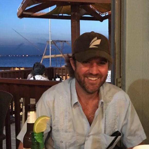 Profile Picture of Scott Wendell (@srwendell) on Poshmark