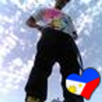 Profile Picture of Derek Salvador (@dereksaur) on Twitter