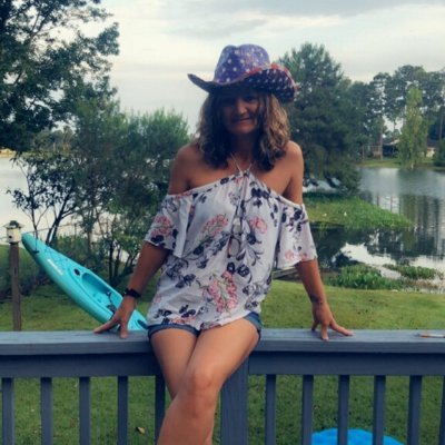 Profile Picture of Michelle Colvin (@lccolvin04) on Twitter