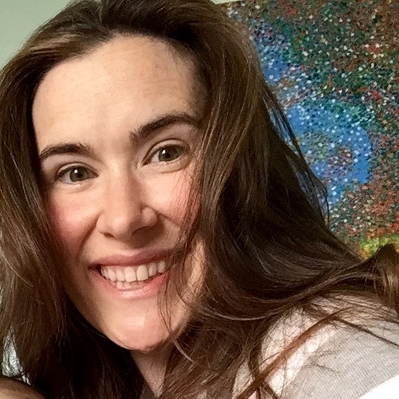 Profile Picture of Lara Wright (@larabwright) on Poshmark