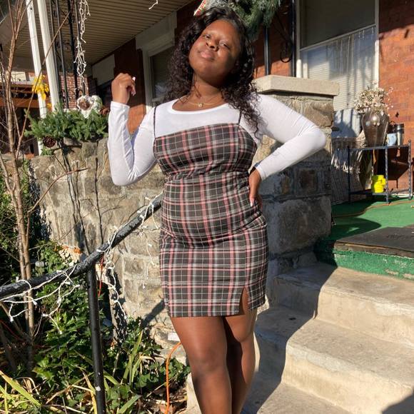 Profile Picture of Larae Tillery (@laraetillery) on Poshmark