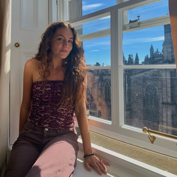 Profile Picture of Lauren Braning (@laurbran00) on Poshmark