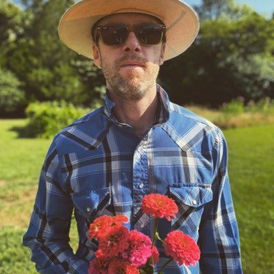 Profile Picture of Adam Wright (@adamwrightsongs) on Twitter