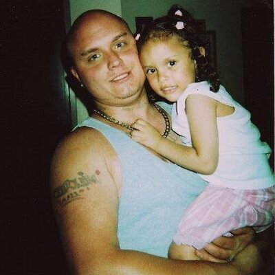 Joshua Hamburger - Twitter Profile Picture of Joshua Hamburger (@Burgerboy84) on Twitter