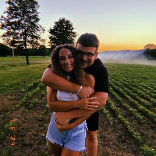Profile Picture of haley bug humphreys (@haleyhumphreys) on Instagram