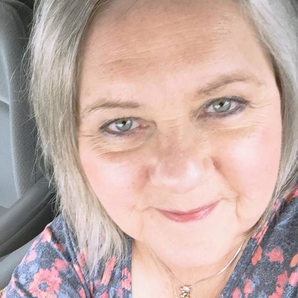 Profile Picture of Sharon Schuster (@sharonschuster) on Poshmark