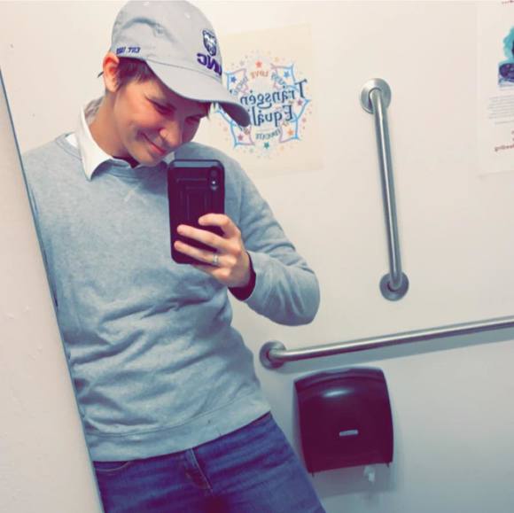 Profile Picture of Jesse Hope (@jessiewool28) on Poshmark