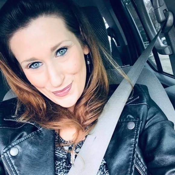 Profile Picture of Amity Lovelace (@althelioness22) on Poshmark