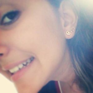 Profile Picture of Victória Ellen (@victoriaellenap) on Myspace