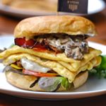 Profile Picture of Kenyang ampe Bego 😌 (@omdoyanjajan) on Instagram