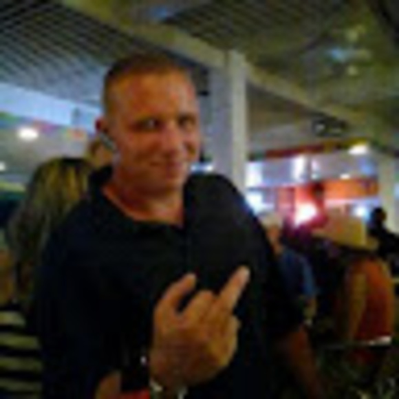 Profile Picture of Frank Frascello (@frankfrascello) on Poshmark