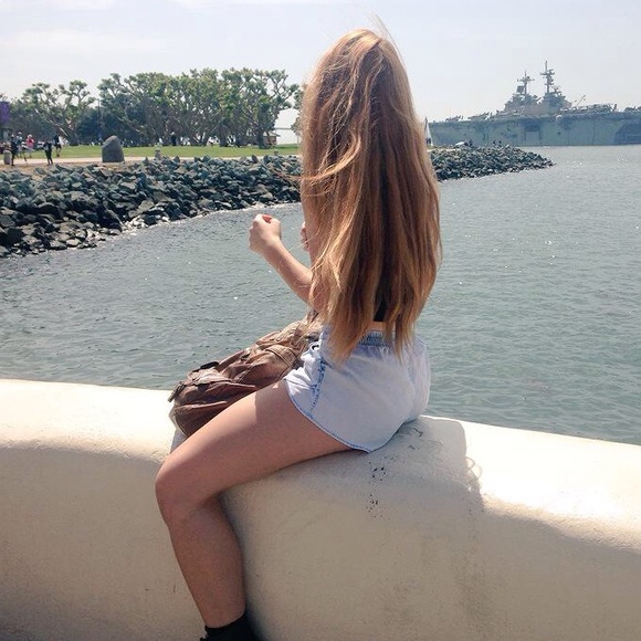 Profile Picture of Gracie Czarny (@gracieczarny) on Poshmark