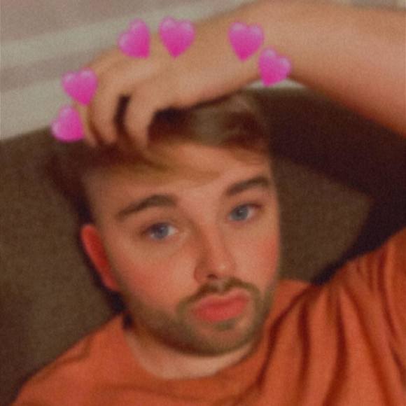 Profile Picture of Brennan Moore (@bmoore777) on Poshmark