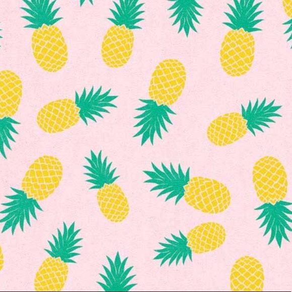 Profile Picture of Julia Hardwick (@juliahardwick) on Poshmark