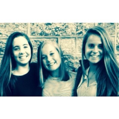 Profile Picture of Claire Murdock (@freshclAIRe_) on Twitter