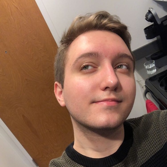 Profile Picture of Jakub Smolen (@jsmolen64) on Poshmark