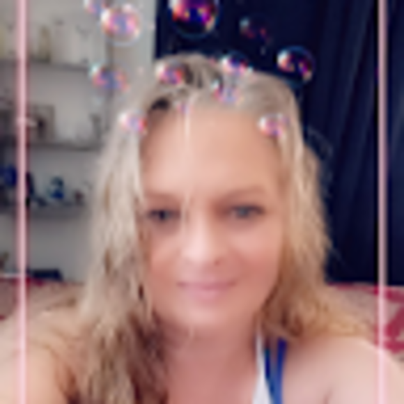 Profile Picture of Deanna Segler (@deannajsegler) on Poshmark