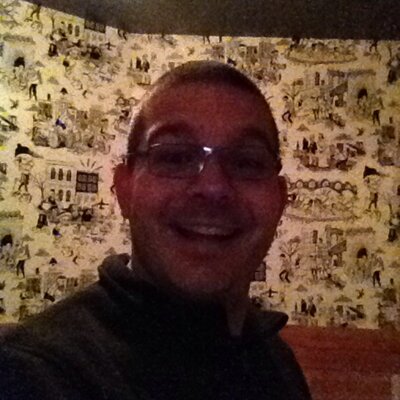 Profile Picture of Travis Burrows (@Takeittoofar) on Twitter