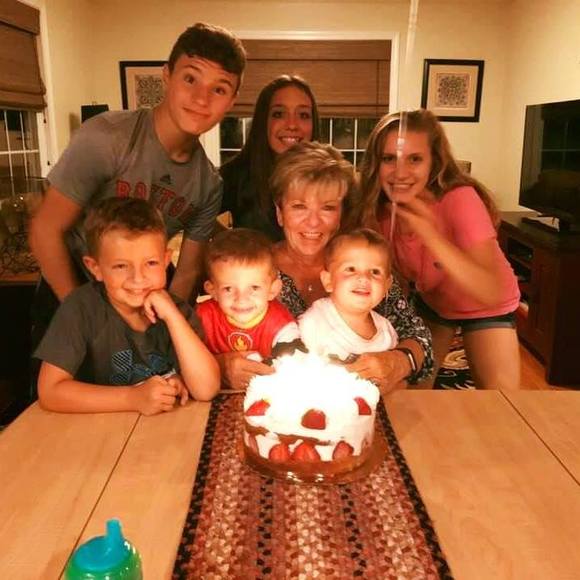 Profile Picture of Karen Masiello (@kbmas1) on Poshmark