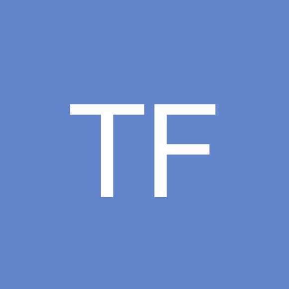 Profile Picture of Tracey Fowler (@newithtags2u) on Poshmark