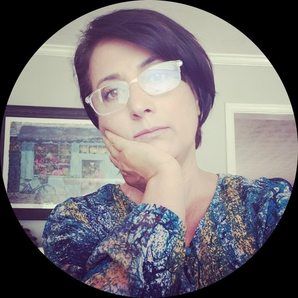 Profile Picture of Gwen Badalian (@gwenbadalian) on Poshmark