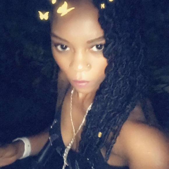 Profile Picture of Seannette Wint (@seannette) on Poshmark