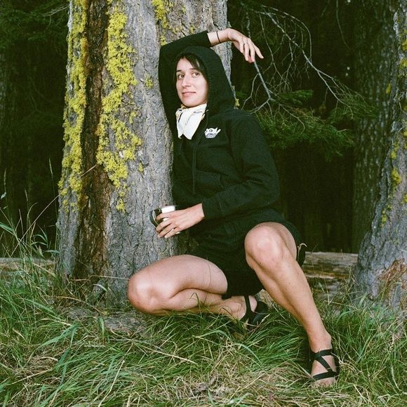 Profile Picture of Annalise Constantz (@acconsta) on Poshmark