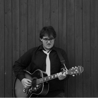 Profile Picture of Pete Dickinson (@PeterBrianLP) on Twitter