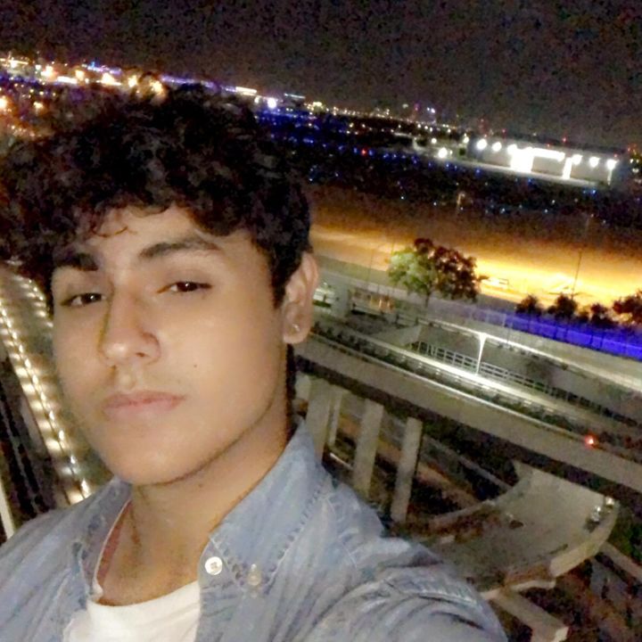 Profile Picture of David Cancinez (@david.a.ca) on Tiktok