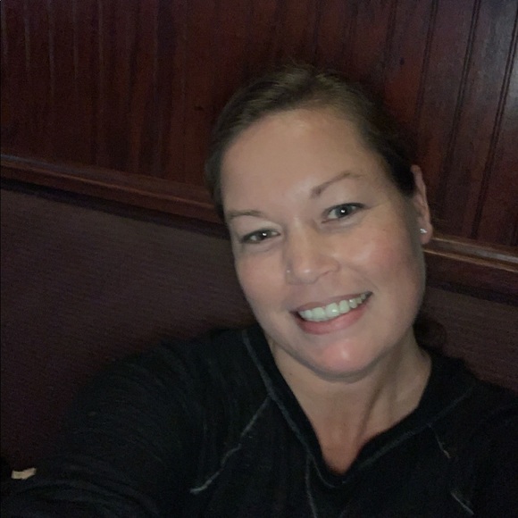 Profile Picture of Erica Prewett (@urka1414) on Poshmark