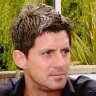 Profile Picture of John Coburn (@johnnycoburn) on Twitter