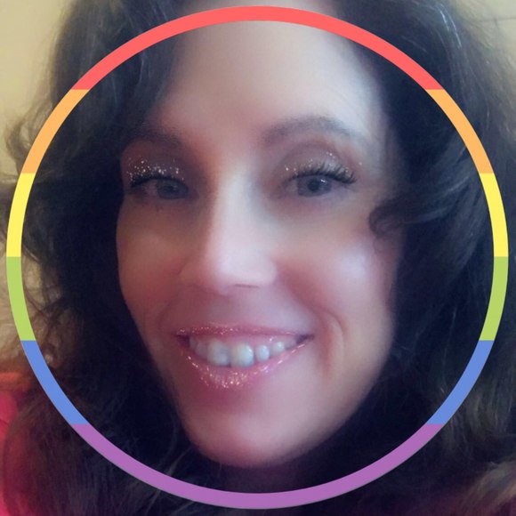 Profile Picture of Catherine Bitner (@catherine769) on Poshmark