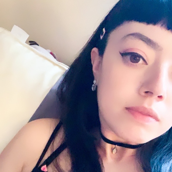 Profile Picture of Daniela Cervera (@bunni_king) on Poshmark