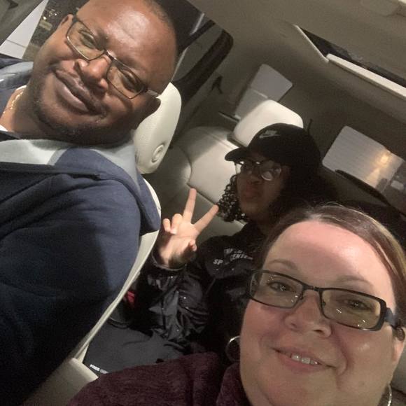 Profile Picture of Kim Manley (@manleyk3) on Poshmark