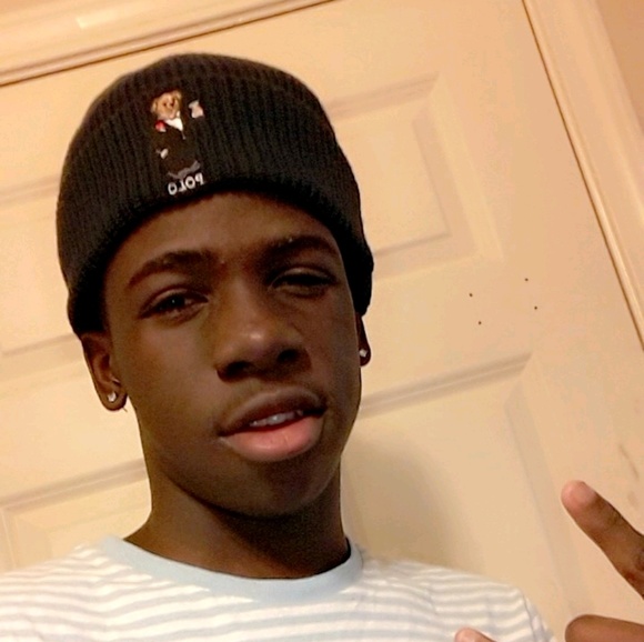 Profile Picture of David Sturrup (@_deedee2x) on Poshmark