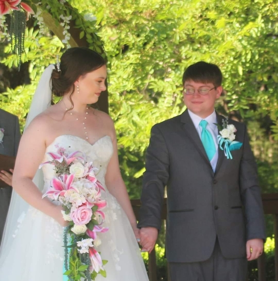 Profile Picture of Marina Cernik (@reefdiver118) on Poshmark