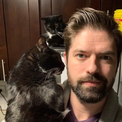 Profile Picture of Christmas CAndy (@andymcphalanx) on Twitter