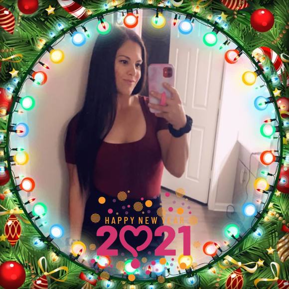 Profile Picture of Jessica Melhorn (@jmel4793) on Poshmark