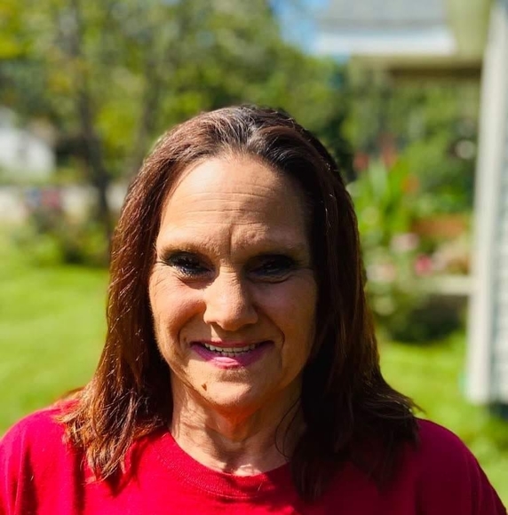 Profile Picture of Ann Cooley campbell (@suncatcher123) on Poshmark