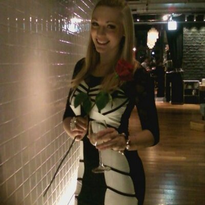 Profile Picture of Lara Blake (@LaraBlake4) on Twitter