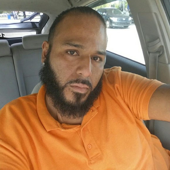 Profile Picture of Paul Gomez (@giogomez82) on Poshmark