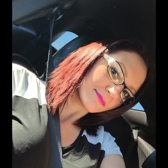 Profile Picture of Krissy Williams (@kristanmarie86) on Poshmark