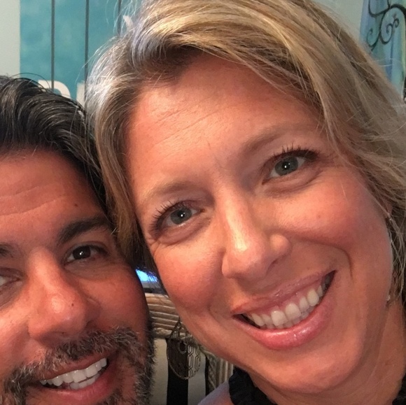 Profile Picture of Hulya Waggett (@chcmwaggett4) on Poshmark