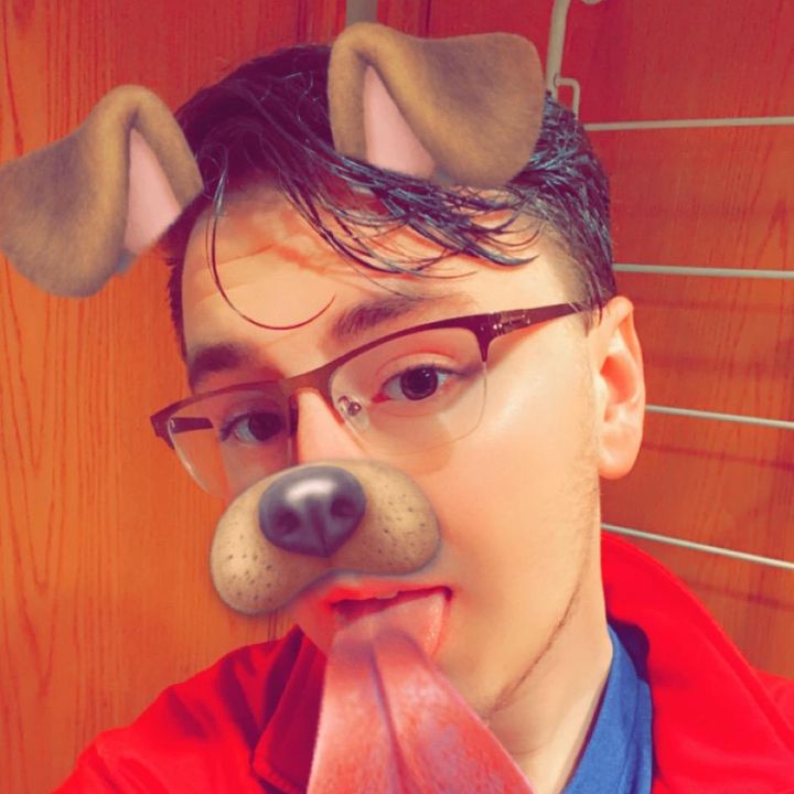 Profile Picture of Daniel Heyn (@danielheynsings) on Tiktok