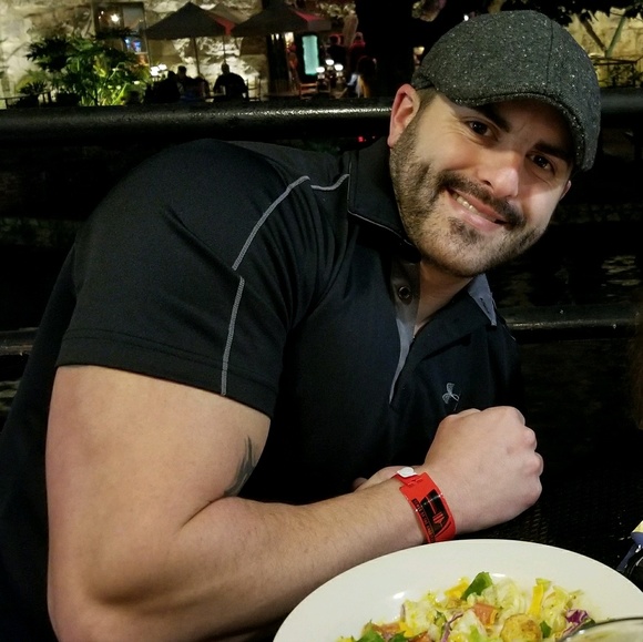 Profile Picture of Chance Trahan (@ctrahan7) on Poshmark